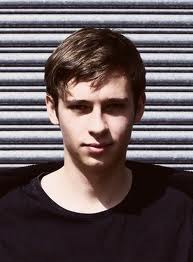 Flume tours North America, releases remix