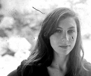 Julia Holter releases video for "In The Green Wild" announce North American tour, her album "Loud City Song" will be out August 20 on Domino