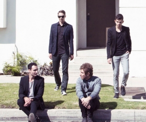 Smallpools "Dreaming" (Zookëper Remix) reveal + debut EP out on RCA Records. Tour With San Cisco