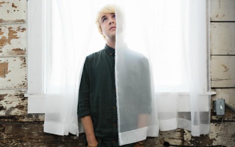 Hibou signs to Barsuk records, shares his new single "Dissolve"