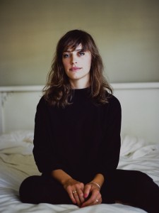 Heather Woods Broderick, has shared her single "Mama Shelter" from her forthcoming 'album Glider'.