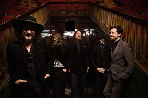 My Morning Jacket announce new US tour dates, including stops in Los Angeles and New York.
