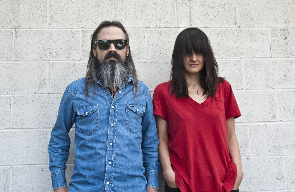 Moon Duo are giving away their latest single "Fadeaway" via soundcloud. Moon Duo start their upcoming world tour on September 10th with Peaking Lights.