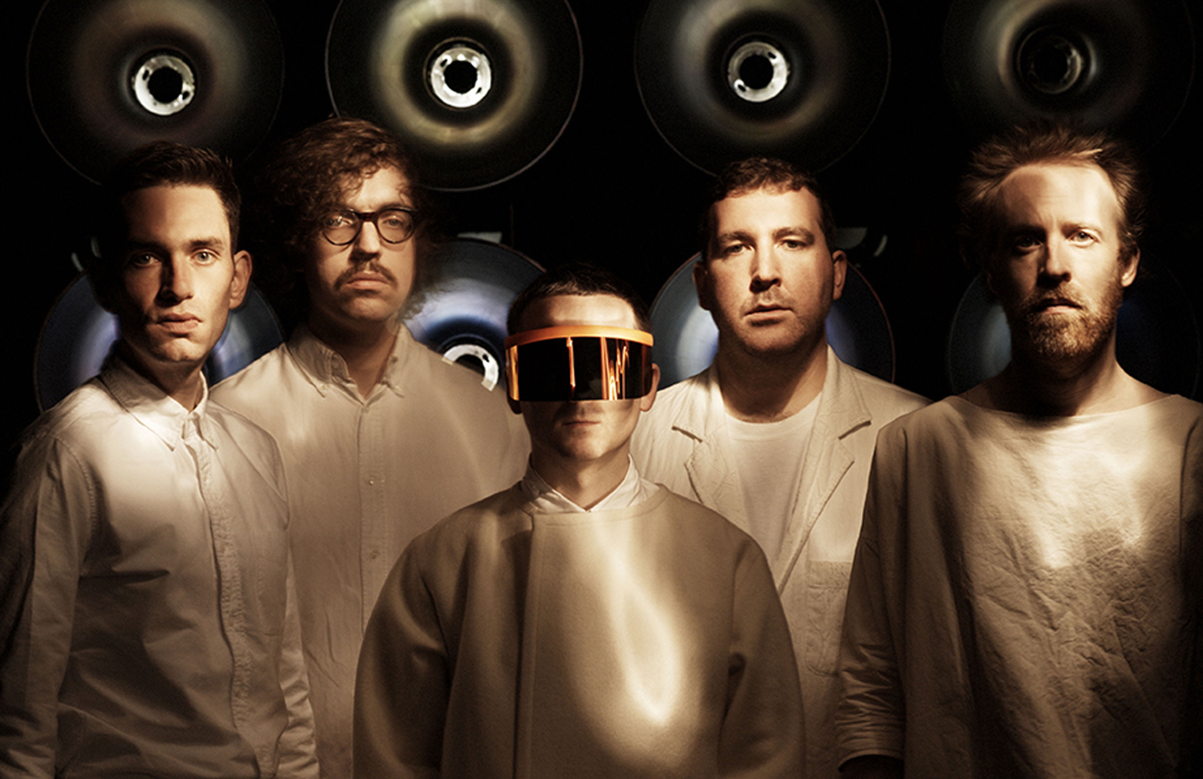 Hot Chip cover Bruce Springsteen's "Dancing in the dark" with video, new EP with re-work of "Cry For You"