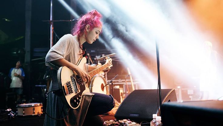 jennylee Drops “never” and Shares Tour Dates