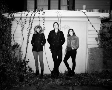 Summer Cannibals release new single "Go Home" off forthcoming release 'Full of It',