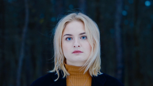 Låpsley releases Dark0's remix of her latest single "Falling Short".