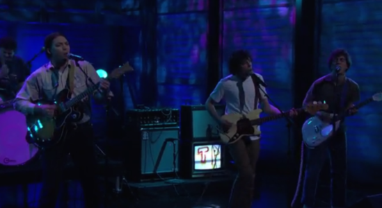 Twin Peaks perform "Walk To The One You Love" on Conan.