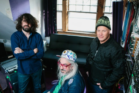 Dinosaur Jr. stream single "Goin Down", the track comes off their forthcoming LP 'Give A Glimpse of What Yer Not'.