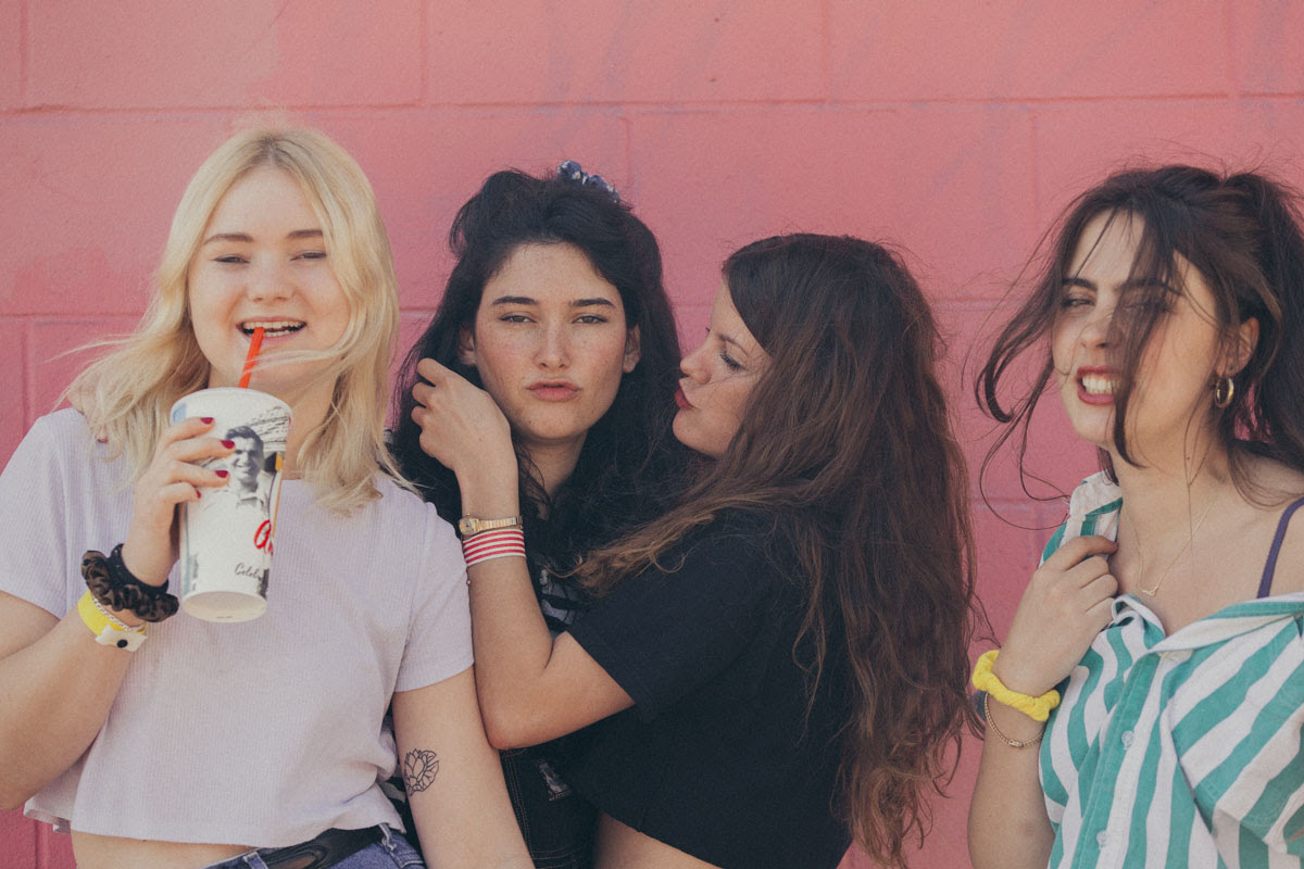Hinds release new video for the single “Warts,” announce new European dates for this fall.