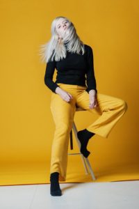 Amber Arcades debuts new track "It Changes"