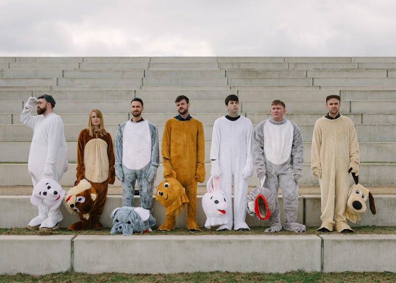 Los Campesinos! share new song "The Fall Of Home"