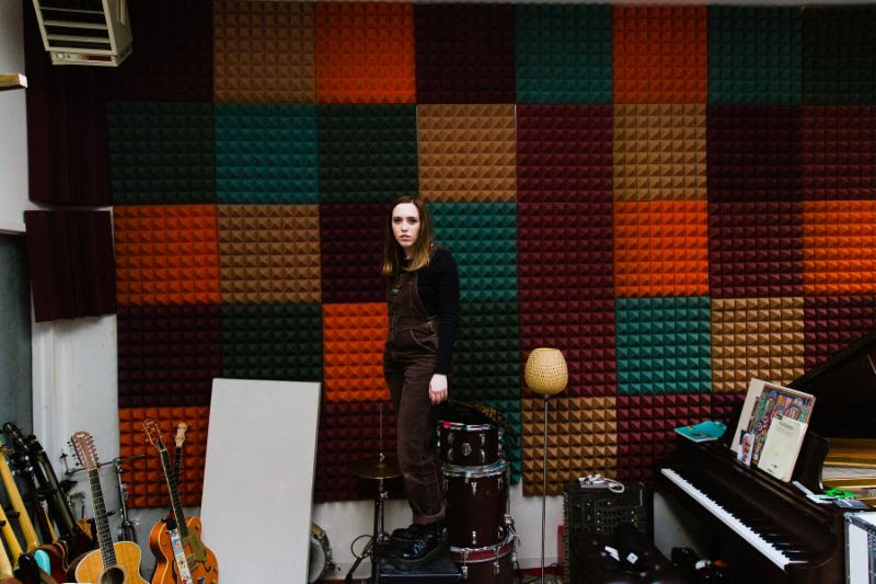 Soccer Mommy releases "Blossom" demo