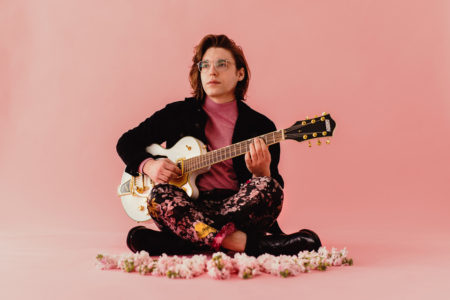 "Tropic of Cancer" by Su Pop recording artist Minor Poet, is Northern Transmissions' 'Song of the Day.' The track is Of His LP 'The Good New', out May 17th.