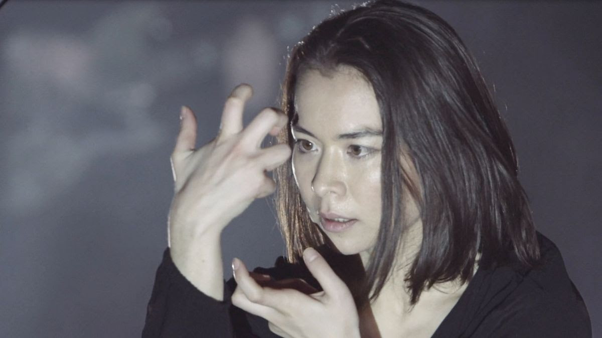 Mitski has released a live video for "Drunk Walk Home." The track is off her 2014’s Bury Me At Makeout Creek , and shot at Brooklyn Steel in Brooklyn, NY