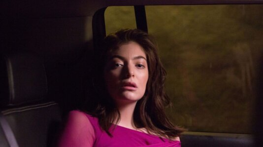 Lorde announces 2022 Tour Dates