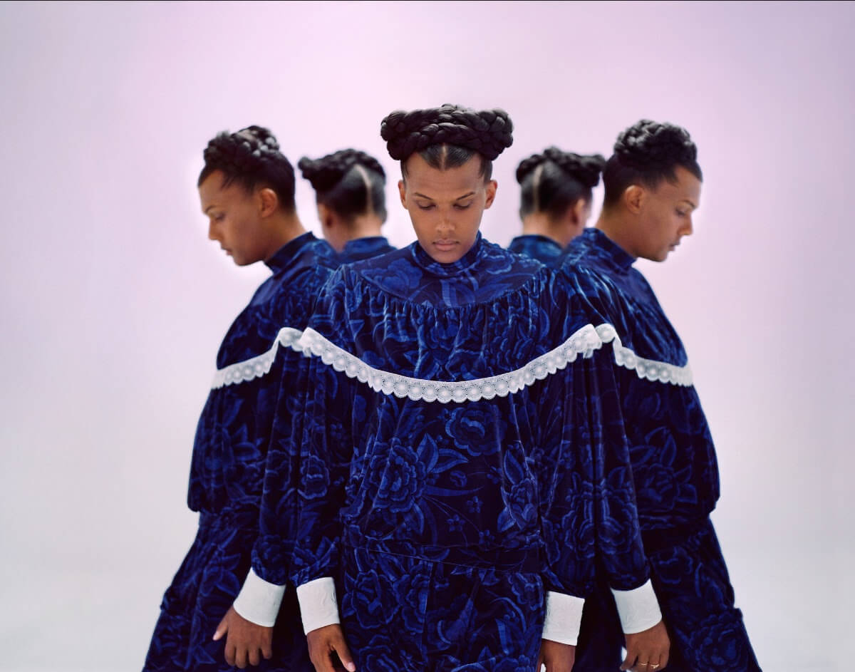 Stromae has revealed the latest single "L’enfer" and music video taken from his forthcoming studio album, ‘Multitude,’ out March 4, 2022