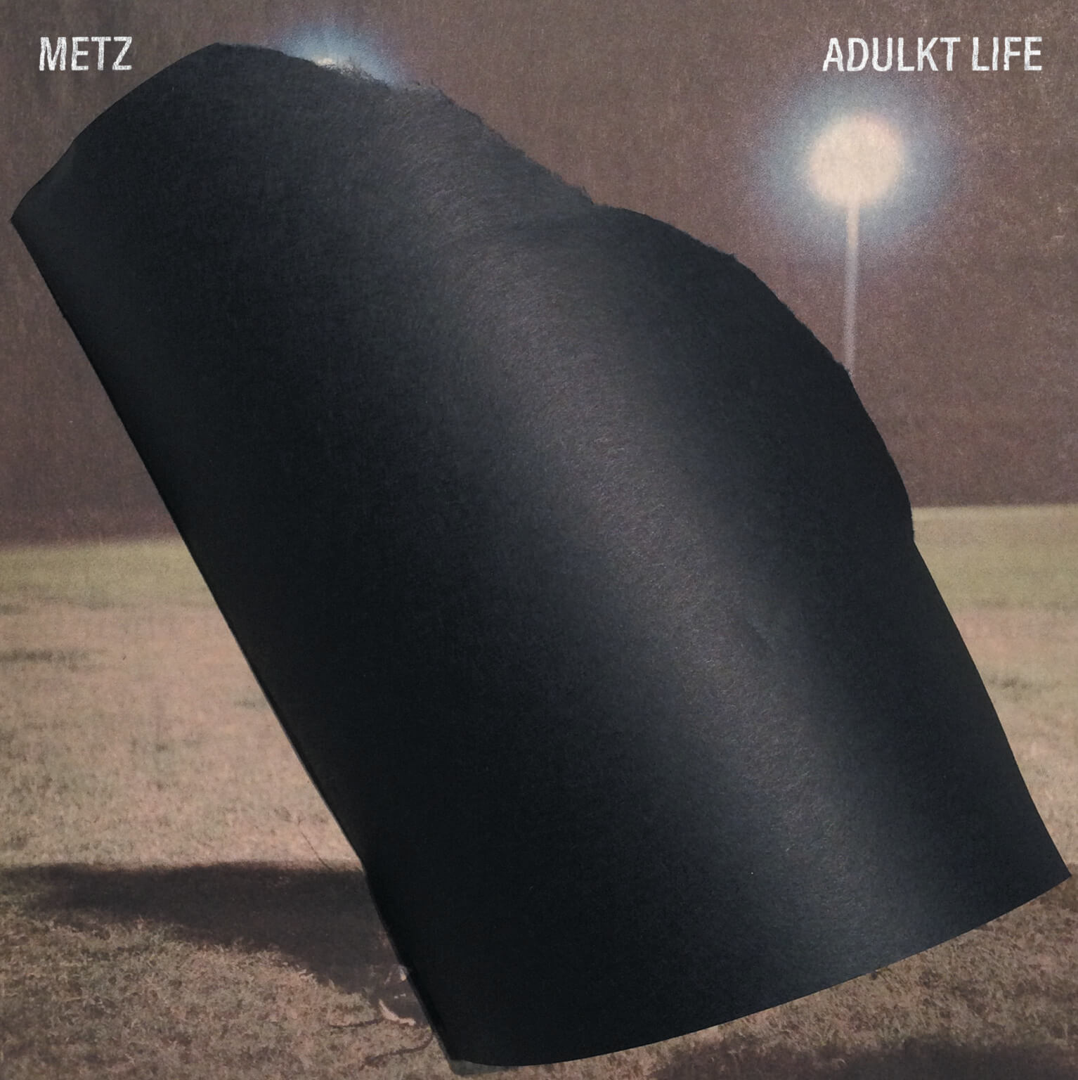 Metz and Adulkt Life, have announced a split 7”, which will drop on March 4th via What’s Your Rupture? (Savoy Motel, Parquet Courts)