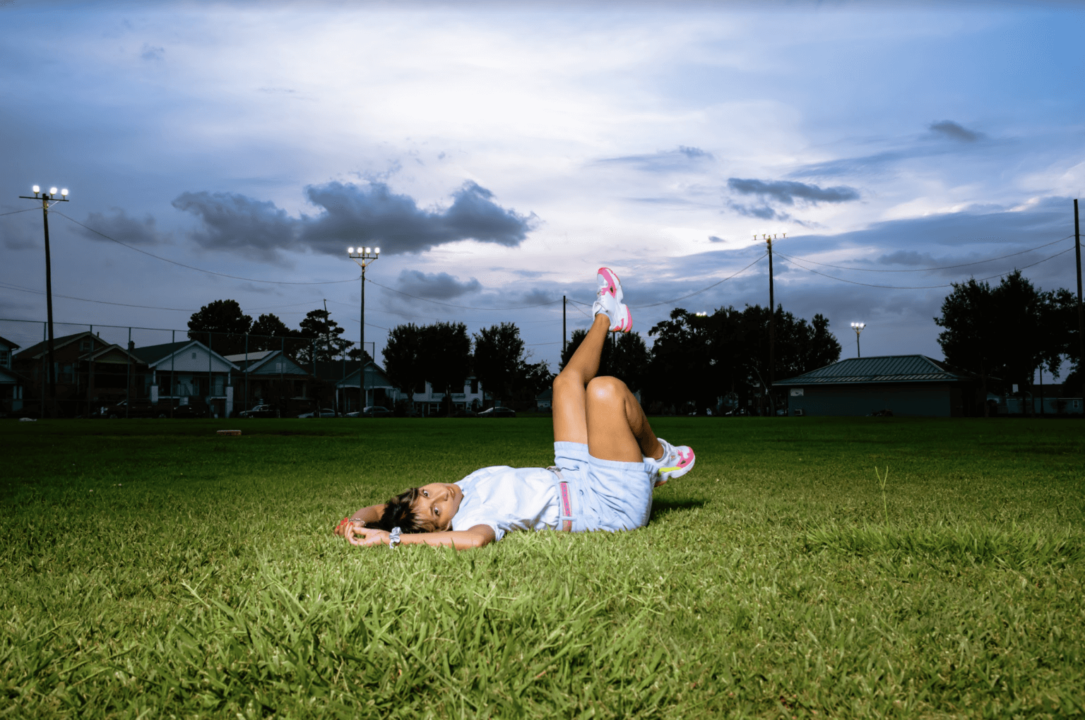 Laura Jinn debuts new single "Analog Stalker," the track is off the multi-artist's series Diary 1: Hello World Laura Jinn debuts new single "Analog Stalker," the track is off the multi-artist's series Diary 1: Hello World
