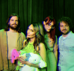 "Plus One"by Speedy Ortiz is Northern Transmissions Video of the Day. The track is off the band's forthcoming LP Rabbit Rabbit