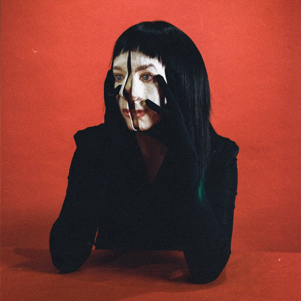 Girl With No Face by Allie X album review by David Saxum for Northern Transmissions. The singer/songwriter's LP drops on February 23rd