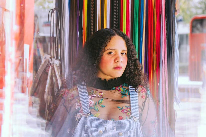 Lido Pimienta has shared “He Venido al Mar” (“I’ve Come Down to the Sea”), the song was written for the film Calladita