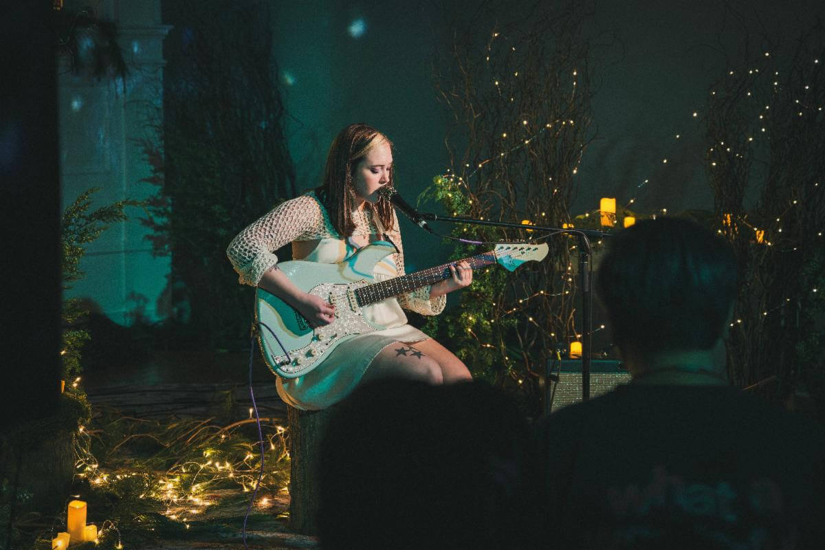 Soccer Mommy Debuts new single"Lost"