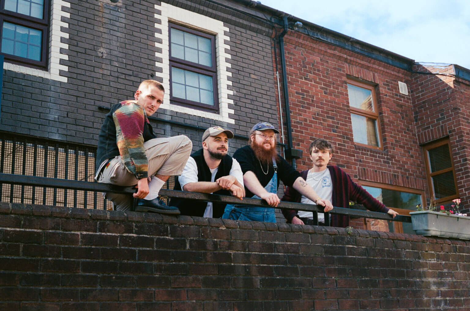 "Charmer" by Dublin Ireland band Scustin is Northern Transmissions Song of the day. The track is now available via DSPs