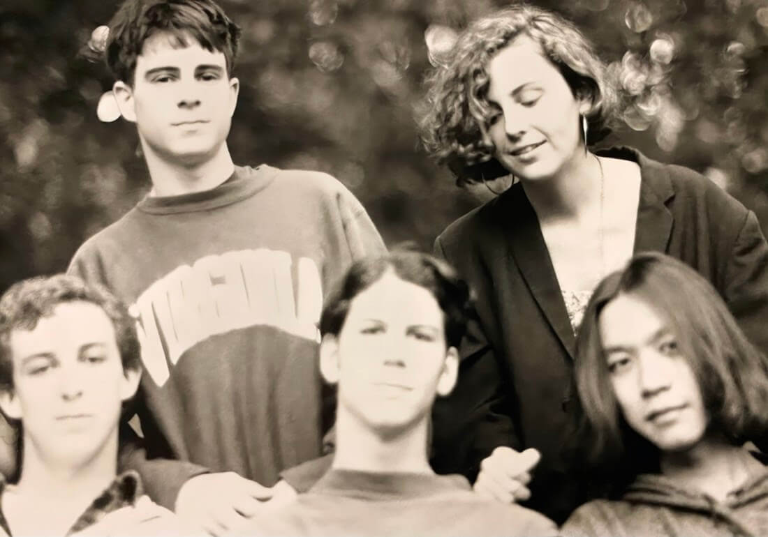 Drop Nineteens share "Shannon Waves" from lost 1991 LP. Last November, the band released their first album in 30 years, Hard Light