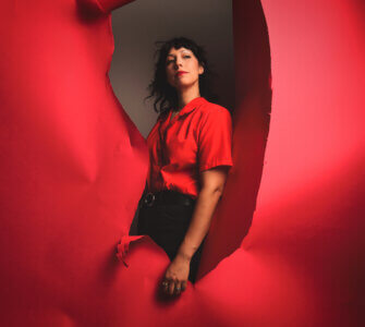 Deep Sea Diver debuts "What Do I know." The track is off the band's forthcoming album Billboard Hear, available February 28th via Sub Pop