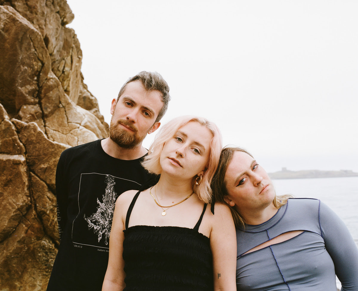 M(h)aol announces new album Something Soft out May 16th on Merge Records and streaming services, listen to new single "DM:AM" M(h)aol announces new album Something Soft out May 16th on Merge Records and streaming services, listen to new single "DM:AM"