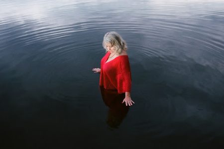 “Make way for waves" by Amy Millan is Northern Transmissions Video of the Day. The artist's track is now available via Last Gang Records