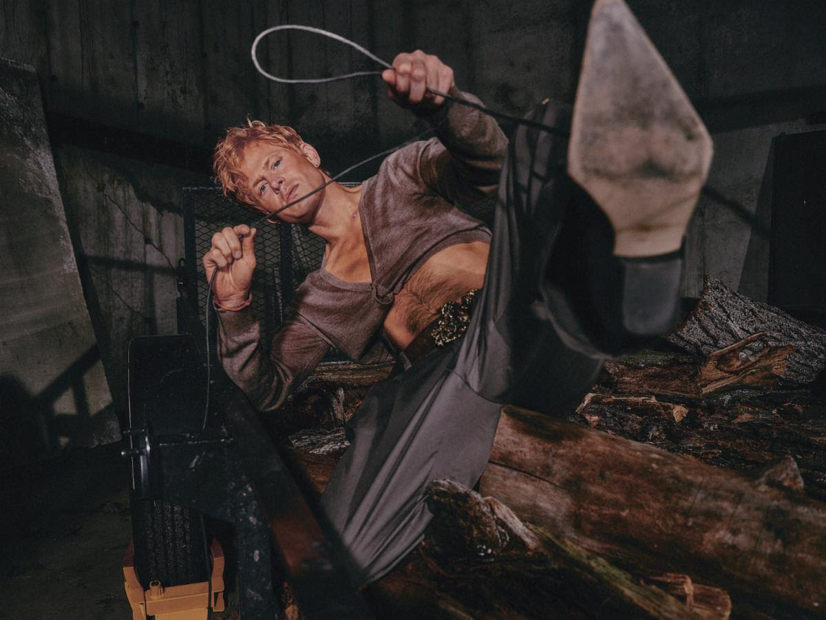 Perfume Genius releases video for "Clean Heart." The track is off the artist's forthcoming album Glory, available March 28th via Matador Perfume Genius releases video for "Clean Heart." The track is off the artist's forthcoming album Glory, available March 28th via Matador
