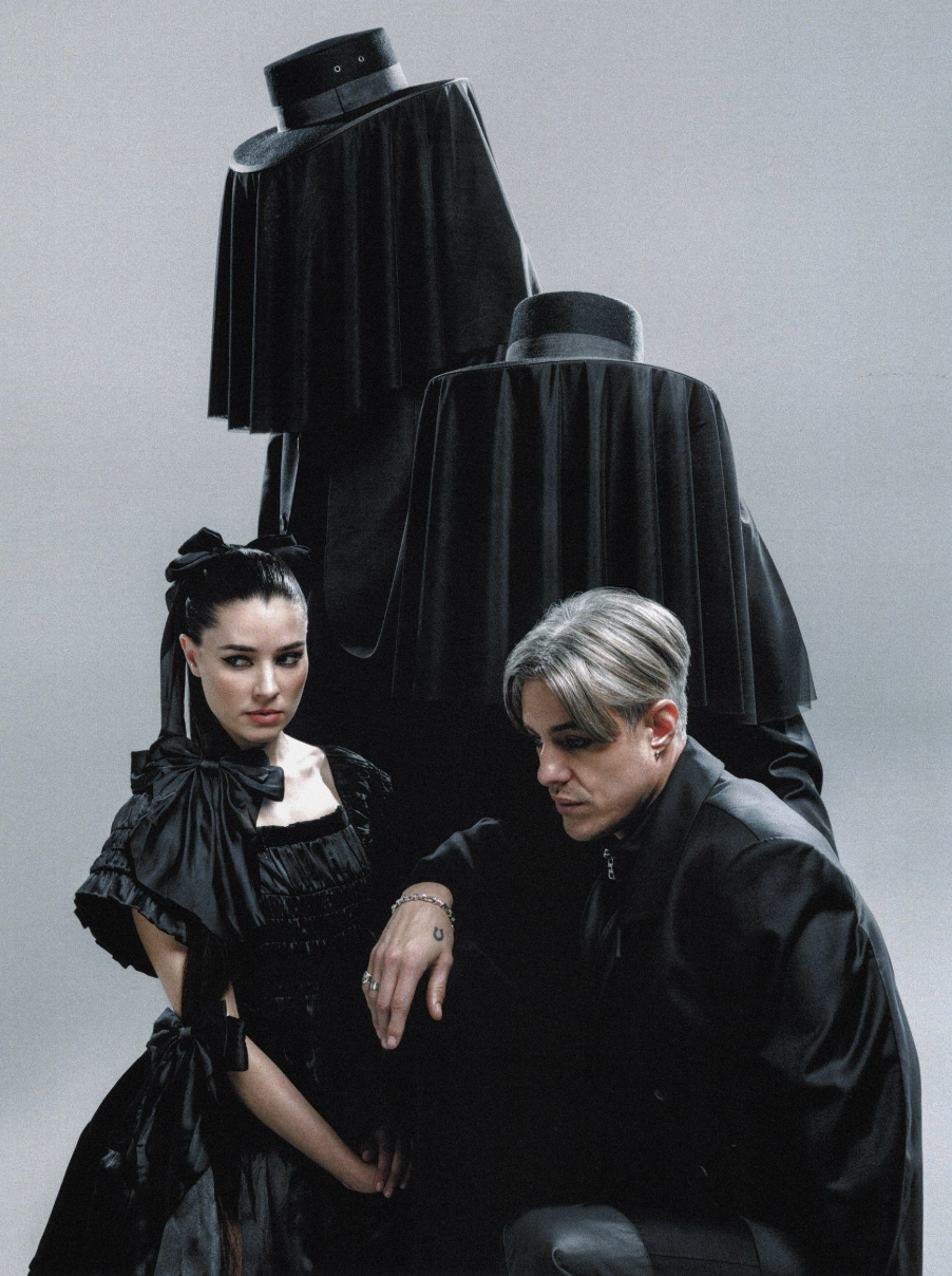 Confidence Man return with 5AM (LA LA LA). 15 remixes of tracks from their 2024 album 3AM (LA LA LA) out now via Casblanca and DSPs Confidence Man return with 5AM (LA LA LA). 15 remixes of tracks from their 2024 album 3AM (LA LA LA) out now via Casblanca and DSPs
