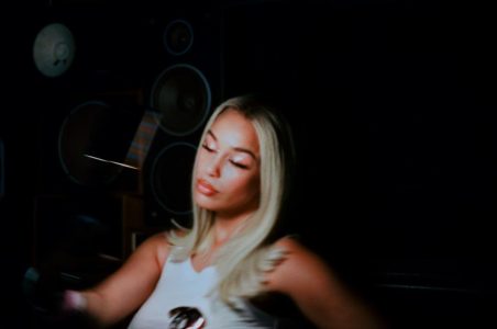 "The Way I Love You" by Jorja Smith is Northern Transmissions Song of the Day. The UK artist's track is now available via DSPs