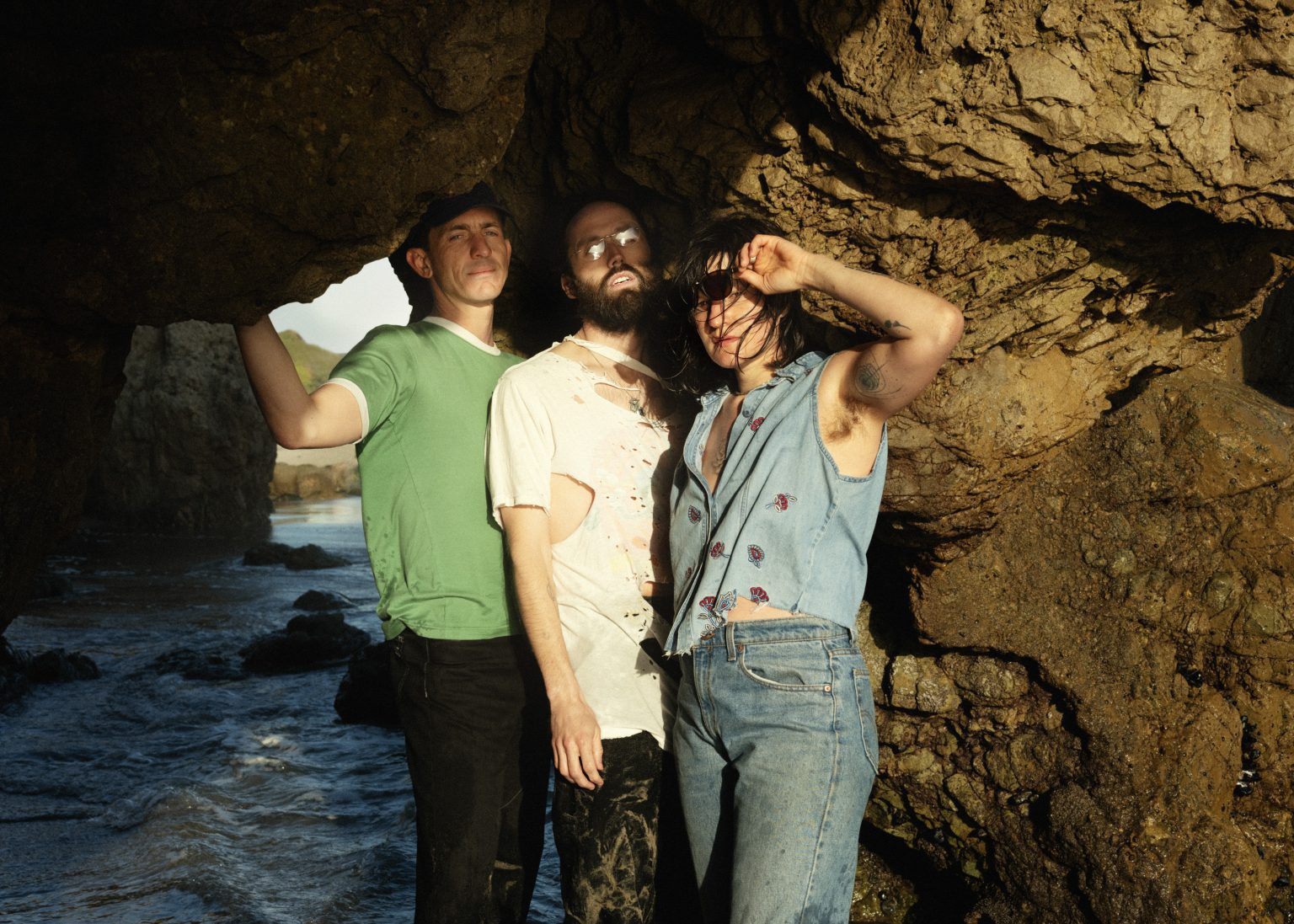 Big Thief debut video for "All Night All Day." The track is off the band's forthcoming album Double Infinity, available September 5th via 4AD Big Thief debut video for "All Night All Day." The track is off the band's forthcoming album Double Infinity, available September 5th via 4AD