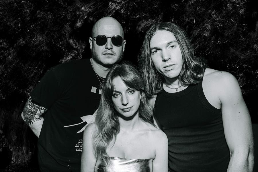 Nuclear Daisies release video for "Toad." The track is off the Austin, Texas band's forthcoming album First Taste Of Heaven, out August 1st Nuclear Daisies release video for "Toad." The track is off the Austin, Texas band's forthcoming album First Taste Of Heaven, out August 1st