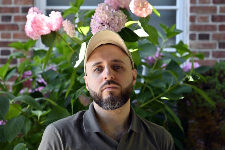 Thin Lear debuts new single "The Beast in Me." The track is off the artist's forthcoming album. The track is out via First City Artists