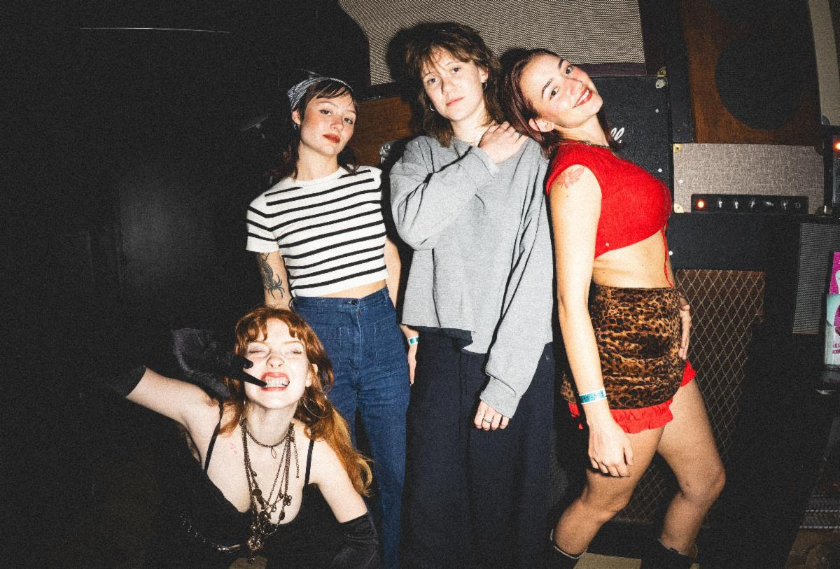 Die Spitz debut Video for “Pop Punk Anthem (Sorry For The Delay)” Die Spitz debut Video for “Pop Punk Anthem (Sorry For The Delay)”