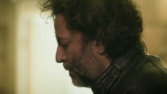 Destroyer debuts new video for "Travel Light"