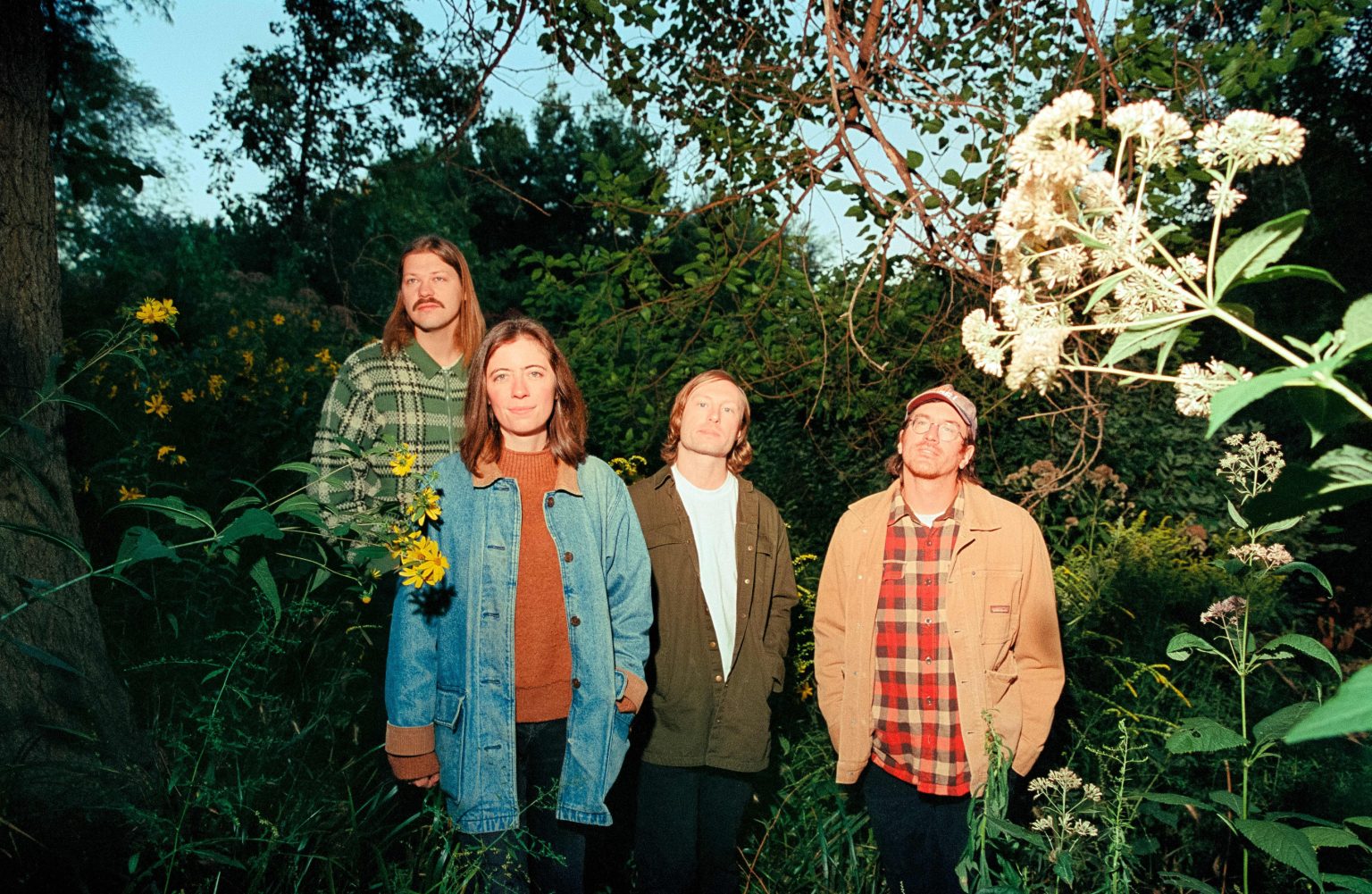Ratboys release new single/video, “Light Night Mountains All That,” the track is their debut for New West Records Ratboys release new single/video, “Light Night Mountains All That,” the track is their debut for New West Records