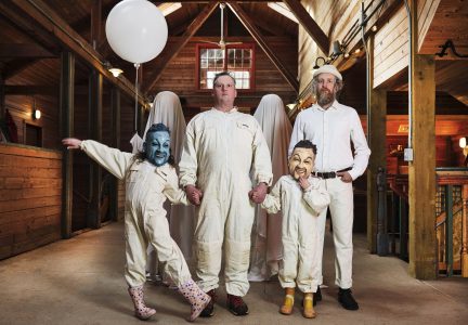 Modest Mouse will release their new album An Eraser and a Maze on June 5 via Isaac Brock's Glacial Pace Recordings