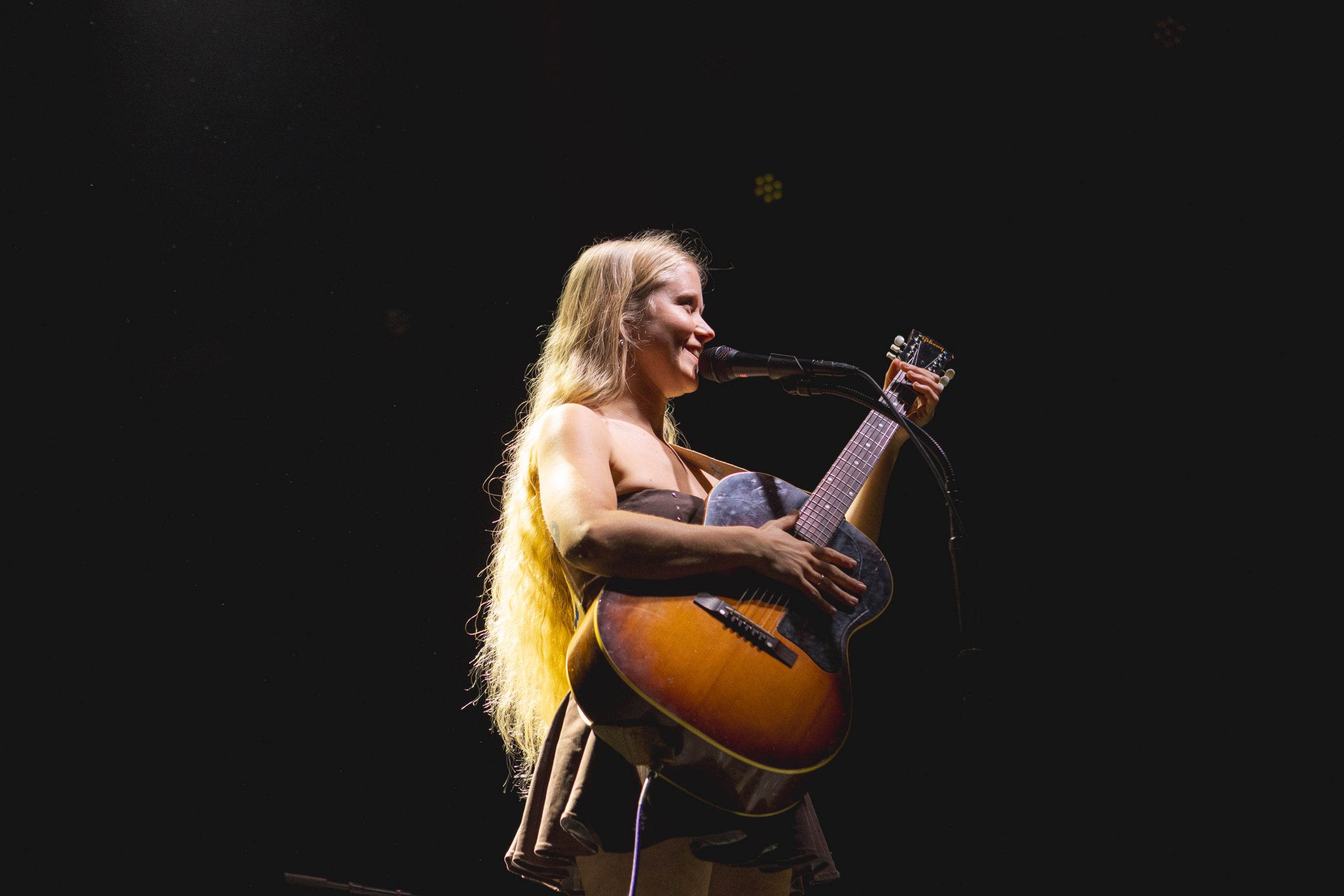 Alice Phoebe Lou at Union Transfer Philadelphia April 14 live review with words and photography by Megan Lozano
