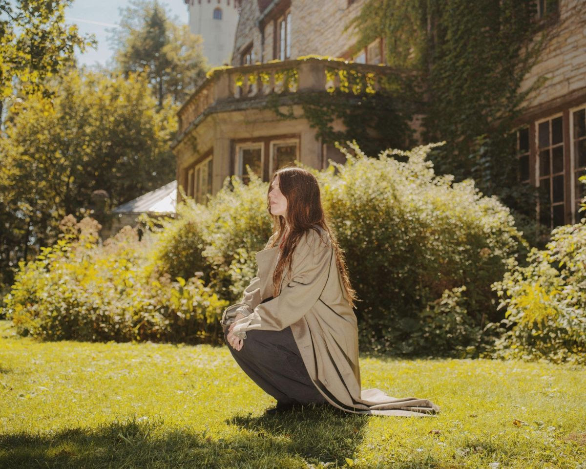 Gia Margaret has released new single, “Alive Inside,” the track is off the artist's forthcoming LP, Singing, arriving April 24 via Jagjaguwar Gia Margaret has released new single, “Alive Inside,” the track is off the artist's forthcoming LP, Singing, arriving April 24 via Jagjaguwar