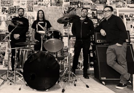 "Diamond" by Western Addiction is Northern Transmissions Song of the Day. The track is off the band's forthcoming album Psychedelic Munitions