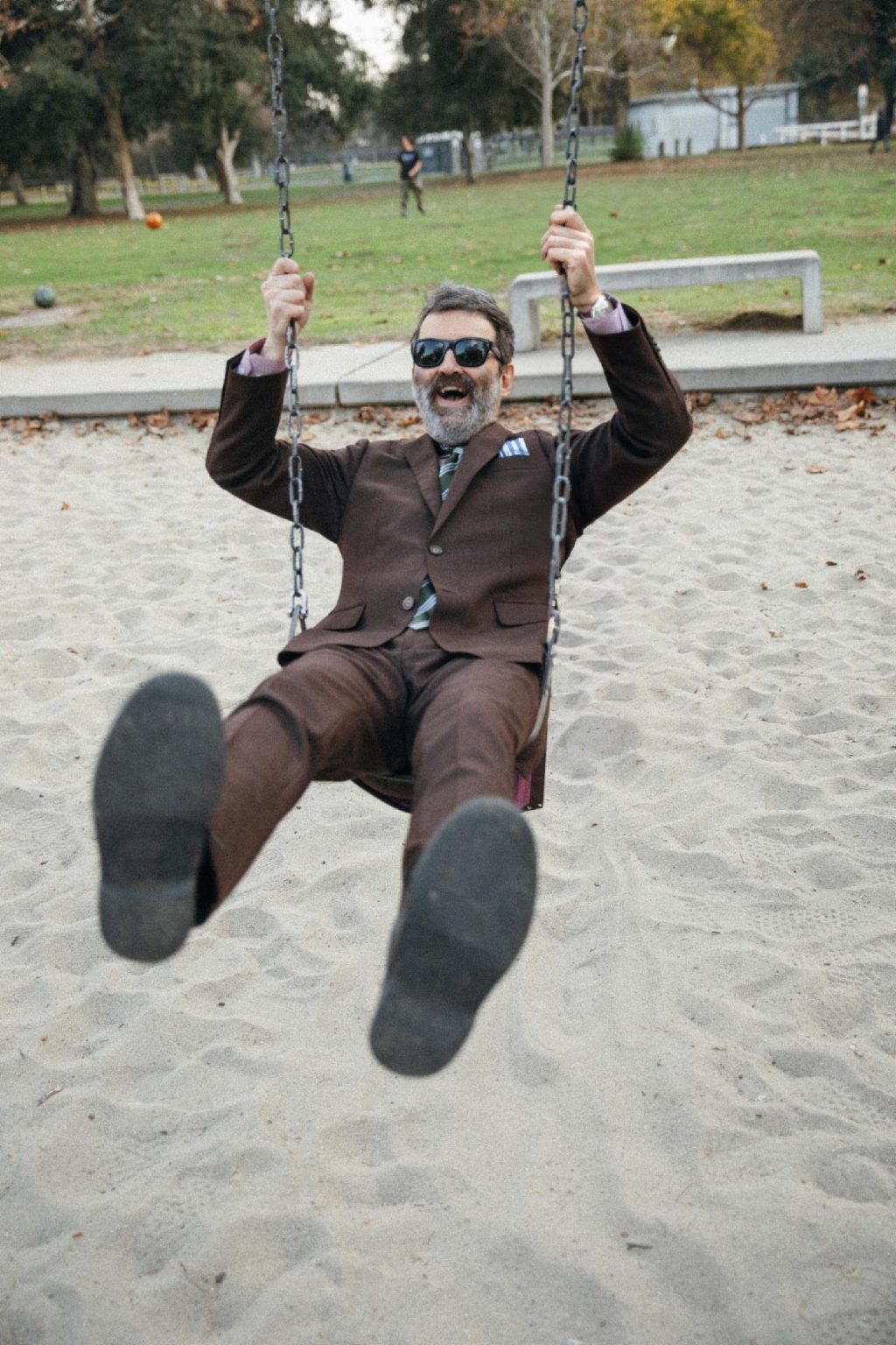 EELS announce new album COOKIE HAPPENED. The LP arrives on October 16 via E Works / Play It Again Sam. Listen to new single "Cap In Hand"