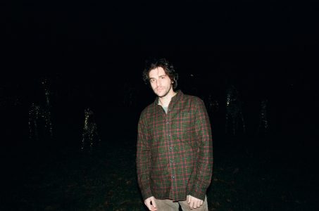 “Clockwork" by The Bird Calls is Northern Transmissions Video of the Day. The track is off the artist's LP Take Leave, out August 28